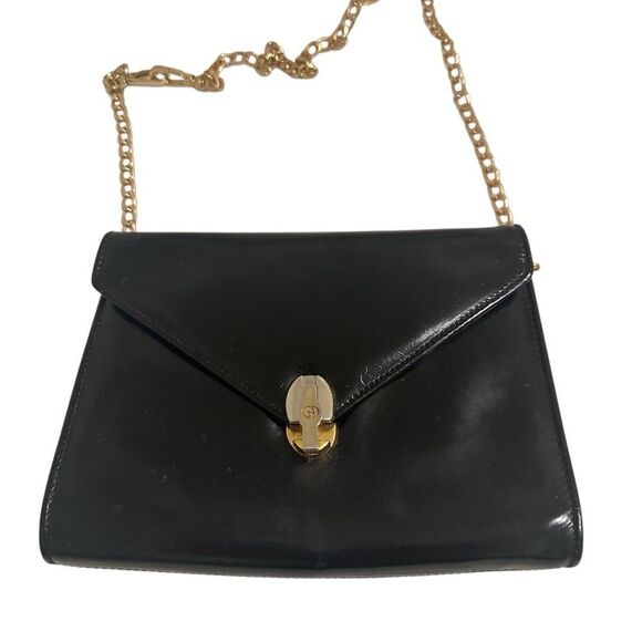 Black and Gold Crossbody Bag with Skull Clasp - Picture 2 of 11